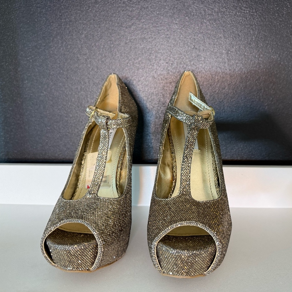 Steve Madden Gold Sequin Peep Toe Heel